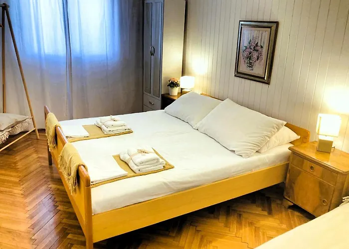 Fejes クレノヴィツァ