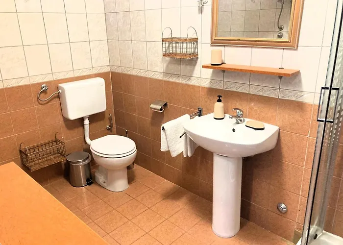 Fejes * クレノヴィツァ