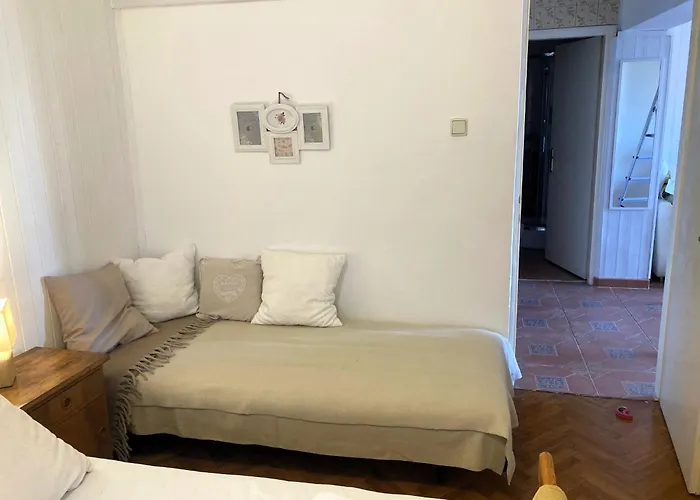 Feješ Apartman Klenovica